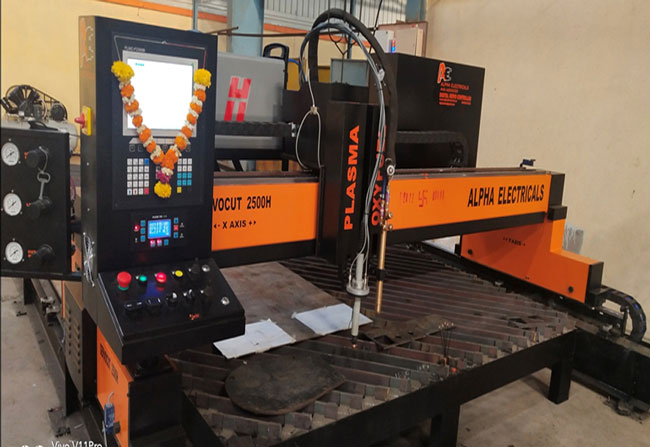 plasma-cutting